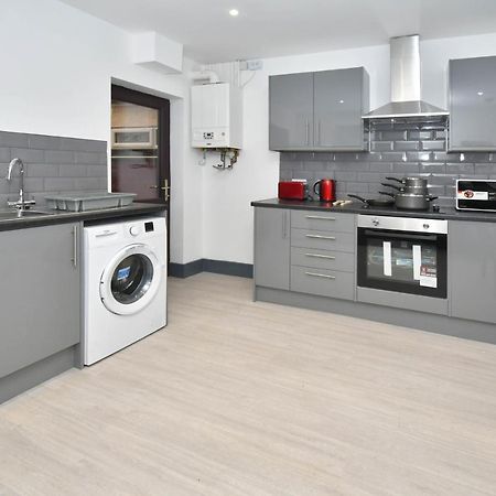 Townhouse @ Princes Road Stoke Exterior photo