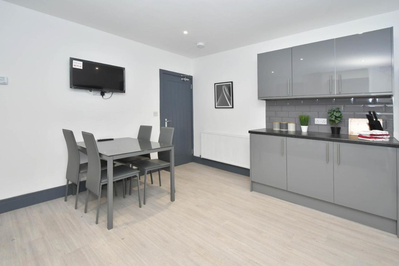 Townhouse @ Princes Road Stoke Exterior photo